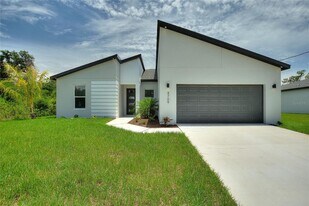 25315 Alicante Dr in Punta Gorda, FL - Building Photo
