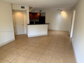 457 Vista Isles Dr in Plantation, FL - Building Photo - Building Photo