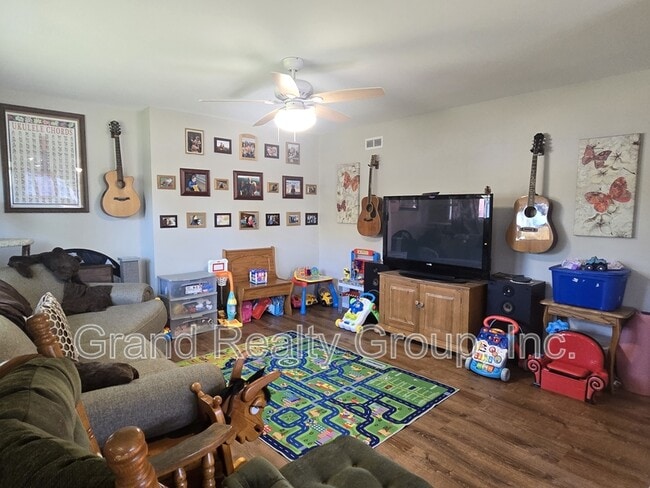 25151 W Lincoln Dr in Lake Villa, IL - Building Photo - Building Photo