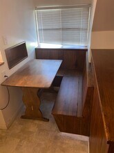 2900 W Riverside Dr in Burbank, CA - Building Photo - Building Photo