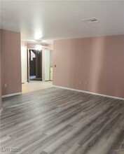 6869 Tamarus St in Las Vegas, NV - Building Photo - Building Photo