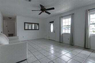 809 Florida Pkwy in Kissimmee, FL - Building Photo - Building Photo