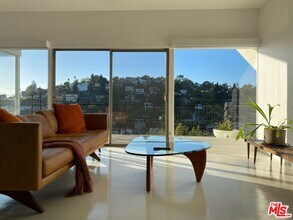 1811 Fanning St in Los Angeles, CA - Building Photo - Building Photo