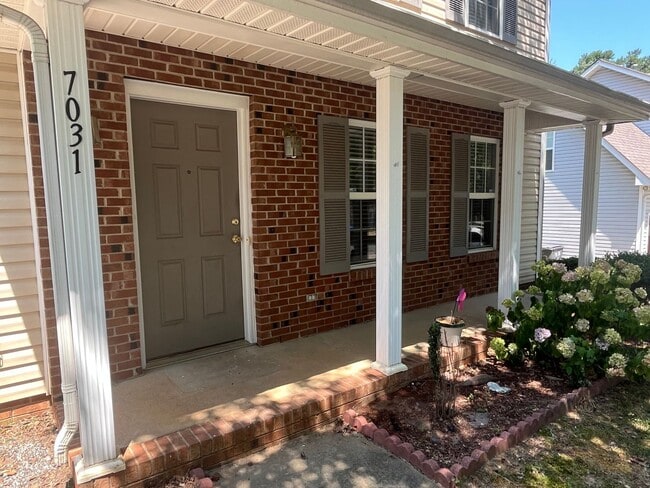 7031 Rumple Rd in Charlotte, NC - Building Photo - Building Photo
