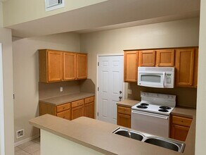 5907 Allison Rd in Houston, TX - Building Photo - Building Photo