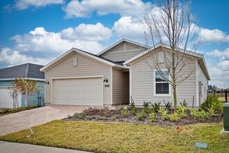 2692 Field Daisy Ln in Green Cove Springs, FL - Building Photo - Building Photo