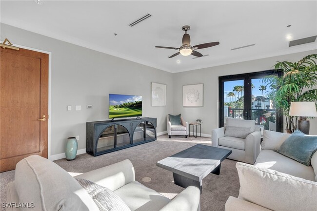 property at 428 9th St S