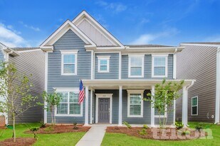 112 Fennec Dr in Fountain Inn, SC - Building Photo