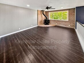 2260 S Berkeley St in Boise, ID - Building Photo - Building Photo