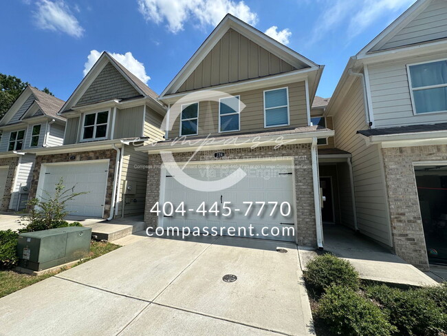 property at 226 Lyndon Wy NW