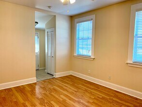 2924 Republic St in New Orleans, LA - Foto de edificio - Building Photo
