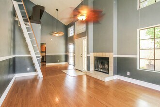 2033 N Sunset Dr in Chandler, AZ - Building Photo - Building Photo