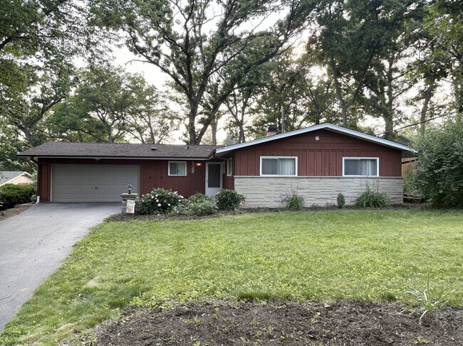 property at 5346 Center Ave
