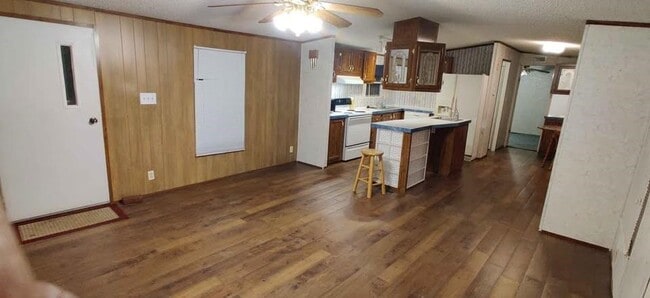 property at 21 Serena Dr