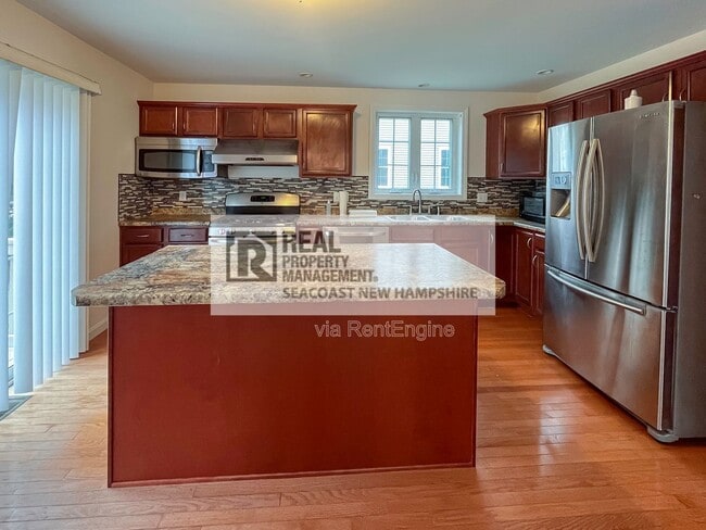 12 Melody Terrace in Dover, NH - Building Photo - Building Photo