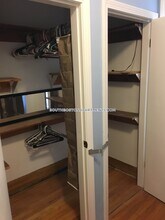 4 Barrett Ave-Unit -1 in Boston, MA - Foto de edificio - Building Photo