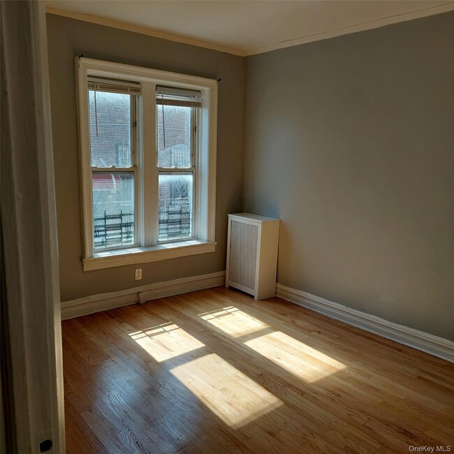 699 Hinsdale St in Brooklyn, NY - Building Photo - Building Photo
