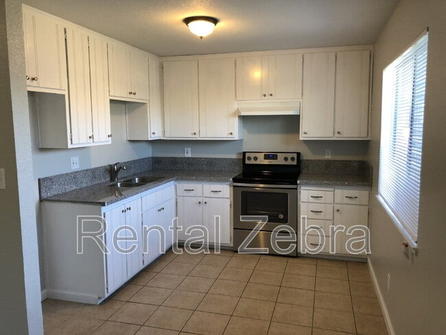 property at 920 Vermont Ave