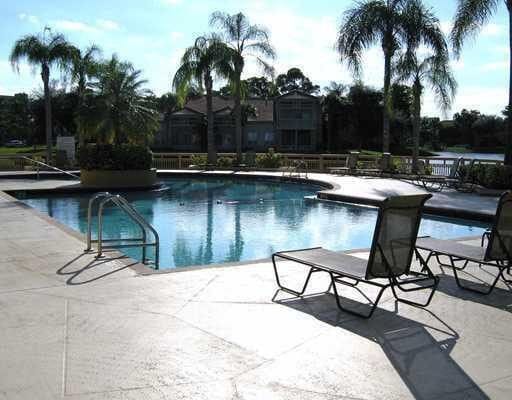 4887 Via Palm Lakes in West Palm Beach, FL - Building Photo - Building Photo