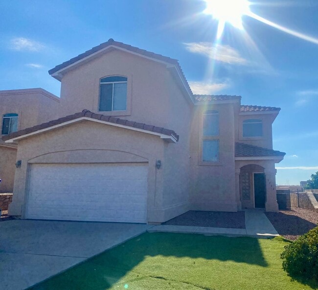 3742 Piedras Negras Dr