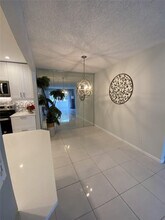21 Jacaranda Dr in Plantation, FL - Building Photo - Building Photo