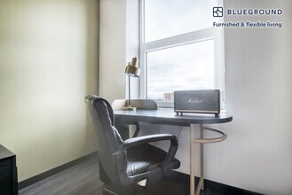 150 N Ashland Ave in Chicago, IL - Building Photo - Building Photo