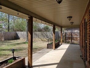 531 Timber Ridge St in Centerton, AR - Foto de edificio - Building Photo