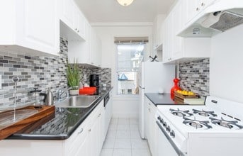 2363 Van Ness in San Francisco, CA - Foto de edificio - Interior Photo