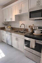 1641 Arthur St in Hollywood, FL - Building Photo - Building Photo