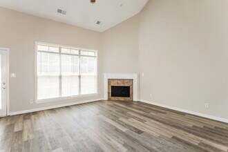 1043 Averett Cove in Cordova, TN - Building Photo - Building Photo