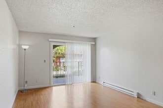 375 Clifford Ave in Watsonville, CA - Building Photo - Building Photo