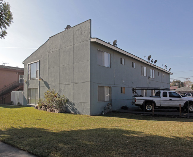 12691 Flower St in Garden Grove, CA - Building Photo - Building Photo