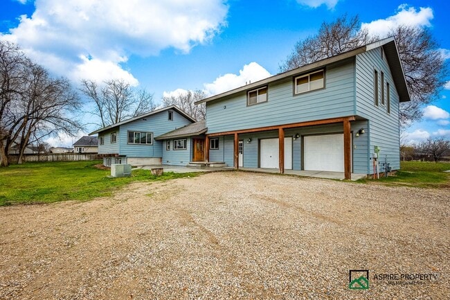 899 S Swan Falls Rd in Kuna, ID - Building Photo - Building Photo