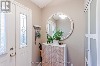 2903 Salerno Crescent in Mississauga, ON - Building Photo - Building Photo