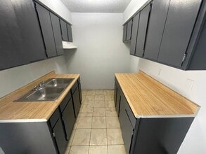 111 Fairweight Ave in Danville, IL - Building Photo - Building Photo