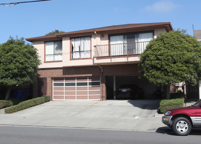 458 Baden Ave in South San Francisco, CA - Foto de edificio - Building Photo