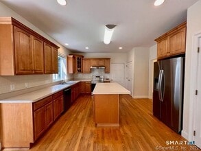 242 Upper Pattagansett Rd in East Lyme, CT - Building Photo - Building Photo