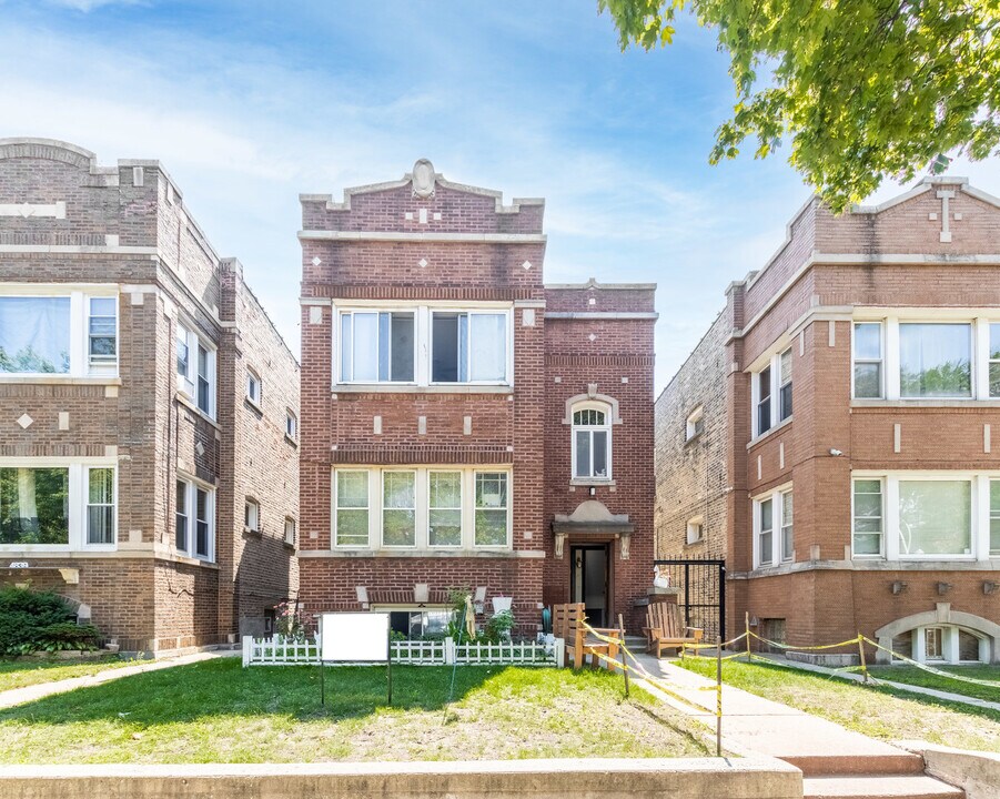 4843 W George St-Unit -1 in Chicago, IL - Building Photo