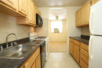 Alexandria Apartments in Morrisville, PA - Building Photo - Building Photo