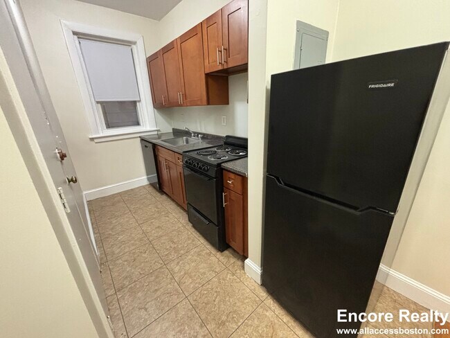 property at 33 Lancaster Terrace