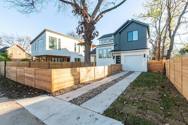 2008 Canterbury St in Austin, TX - Building Photo - Building Photo