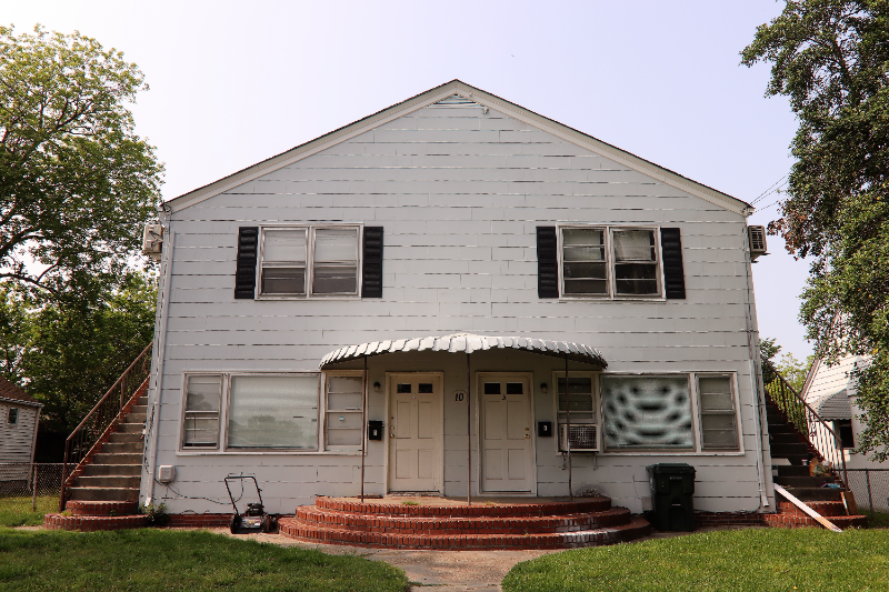 10 Aylwin Crescent in Portsmouth, VA - Foto de edificio