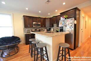 21 Sparhawk St, Unit 2 in Boston, MA - Building Photo
