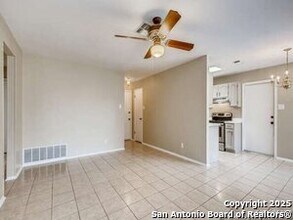 5946 Cliff Bank St in San Antonio, TX - Building Photo - Building Photo