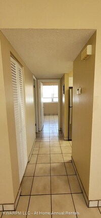 8401 N Atlantic Ave photo'