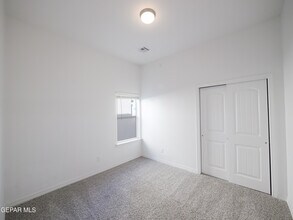 913 Ada Ln in El Paso, TX - Building Photo - Building Photo