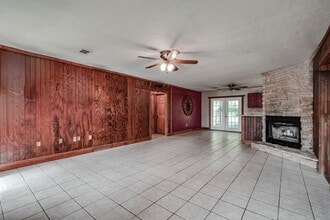 521 Northwood Dr in Pointblank, TX - Building Photo - Building Photo