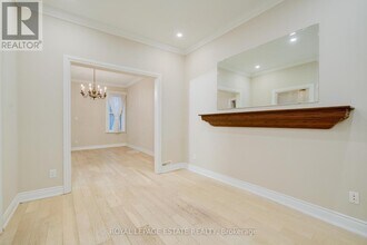 361 Brock Ave in Toronto, ON - Building Photo - Building Photo