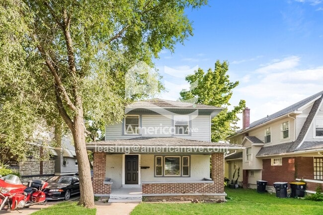 property at 1305 E 59th St