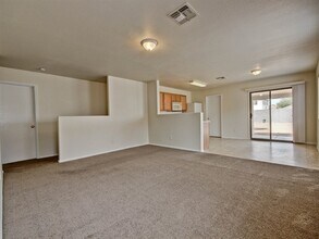1212 E Renegade Trl in San Tan Valley, AZ - Building Photo - Building Photo
